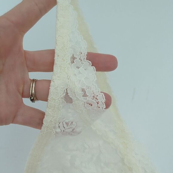 Hanky Panky Sheer Lace Bralette Bra New - Picture 5 of 7